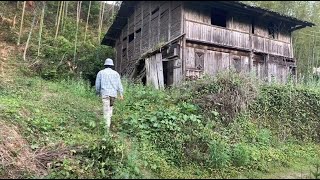 He brought his 24yearold wife back to renovate his grandfathers old wooden house [upl. by Nnairrek29]