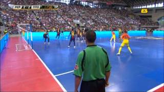 Pep Guardiola vs Tito Vilanova barça football indoor [upl. by Cohe]