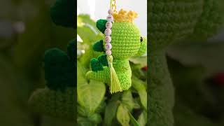 Llavero crochet Dino rey 👑 anime cute cosplayer kawaii amigurumi keychain crochet [upl. by Esinrahs]