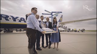 Ryanair Base Opening am Flughafen Memmingen [upl. by Anidan]