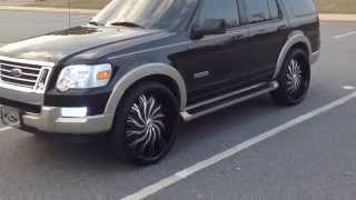 2007 Ford Explorer on the NEW 2014 RockStarrs on 26s GLOW IN THE DARK RIMS [upl. by Yelhsa]