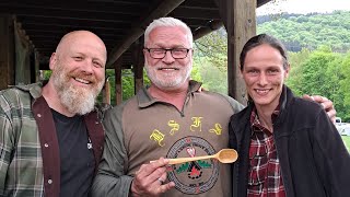 Löffel schnitzen beim ReichweiteTreffen im Sauerland bushcraft schnitzen löffel [upl. by Juana]