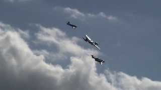 Bournemouth Airshow 2014  Canberra Sea Vixen Hunter  Heritage Formation HD [upl. by Rendrag442]