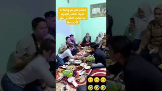 Emang Ya Pada Gak Ngerti Udah Laper Malah Di Ajak Salaman Melulu [upl. by Ynatsed990]