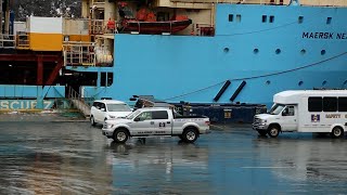 Llega a Terranova el barco que transporta a dos fallecidos del Villa de Pitanxo [upl. by Farrica]