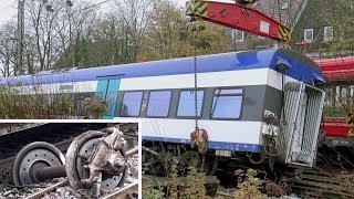 Zugunfall im Bahnhof Elmshorn  Bergung des Steuerwagens  16112017 [upl. by Farrah]