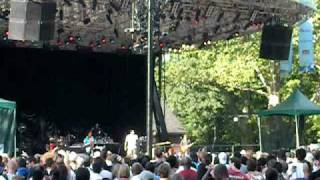 Qtip  Vivrant Thing with Diddy  Central Park  71809 [upl. by Ahrendt104]