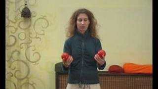 How to Juggle 4 Balls at Once  Juggling 4 Balls CrissCross Pattern [upl. by Gilboa]