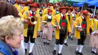 Landesmusikfest  Festumzug  Meran 2015 Teil 1 [upl. by Yddeg231]