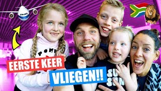 VOOR DE EERSTE KEER IN EEN VLIEGTUIG AFRIKA VLOG 1 ♥DeZoeteZusjes♥ [upl. by Zetrom]