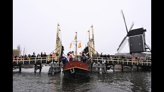 Sinterklaas Intocht Leiden 2018 wwwleidseglibbernl [upl. by Ahterahs377]