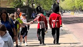 King’s Guard surprises a Stranger with a HighFive [upl. by Hiamerej]