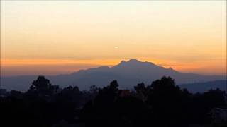 Ovnis sobre iztaccihuatl en México DF Diciembre 1 2015 [upl. by Rennat]