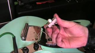 Fender Stratocaster Mexico Standard 1998 [upl. by Igenia]