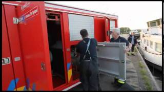 Grootschalig watertransport door brandweer Boom en Puurs [upl. by Adnofal]