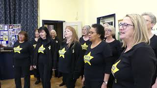 Rock Choir sing Jolene at Wings in Wombourne 270424 [upl. by Muna]