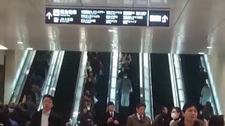 日本初！6連ｴｽｶﾚｰﾀｰ SIX escalators OsakaJapan 阪急梅田駅 [upl. by Dyraj]