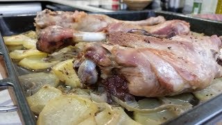 CABRITO AL HORNO CON PATATAS PANADERA [upl. by Downs607]