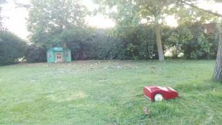 Robot tondeuse DIY dans lherbe haute Robot Mower DIY [upl. by Ahsocin463]