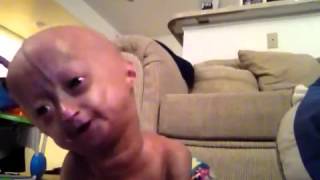 Adalia Rose  Signing jesus love me [upl. by Anaiq]