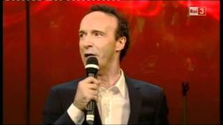 Roberto Benigni canta quotLe proprietà di Berlusconiquot da quotVieni via con mequot 8 novembre 2010 [upl. by Walli146]