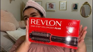 My review of the Revlon OneStep Volumizer Plus ☺️  Leslie M [upl. by Barbaraanne388]