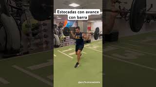 Estocadas con avance con barra  Profitentrenamiento [upl. by Harrie666]