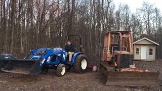 New Holland Workmaster 33  LS Tractor XG3032H Zero Degrees Cold Start [upl. by Olimpia403]