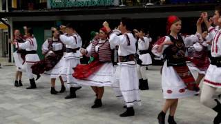 Kroatischer Volkstanz  Mariazell Hauptplatz [upl. by Enimajneb]