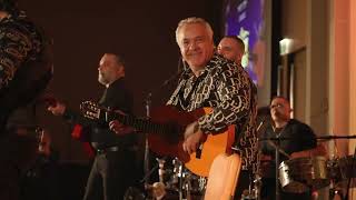 Gipsy Kings by André Reyes at Sofitel Dubai Downtown [upl. by Akiret]