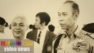 Keteladanan Jenderal Hoegeng yang perlu ditiru calon kapolri [upl. by Kurman950]