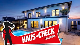 HausCheck Stadtvilla mit Einliegerwohnung amp Pool für große Familie von Fingerhaus  Hausbau Helden [upl. by Amalea988]