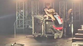 Kanzen kankaku Dreamer 🎤 TAKA fancam  ONE OK ROCK [upl. by Liag783]