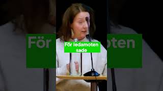 Matilda Ernkrans S yrar om bulgur leker riksdag och Oscar Lundqvist SD får sätta henne på plats [upl. by Nahshun]