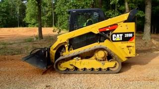 How to Hook Up a Work Tool Attachment Cat® Skid Steer Compact Track Loaders Operating Tip [upl. by Kristien]