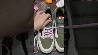 HOW TO LACE JORDAN 1 LOW TRAVIS SCOTT SNEAKERS [upl. by Brade]