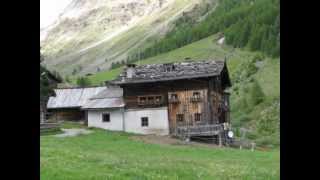 quotAlteschöne Bauernhäuser in den Alpenquot Ein Video von Karin und Wolfgang Schmökel [upl. by Sokul491]