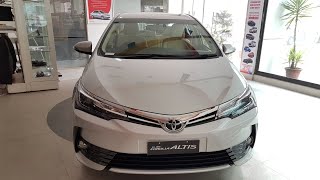 Heres the 2018 Toyota Corolla Review on Everyman Driver [upl. by Hajin]