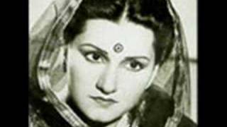 Noor Jahan  Ghazal  Film  Ghalib  Taskeen Ko Hum Na [upl. by Kcinnay786]