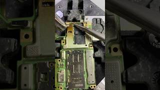 Motherboard Shield Remove mobilerepair technology [upl. by Jestude]