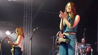 Larkin Poe  quotBad Spellquot  Guitare en Scène 2024 [upl. by Skricki]