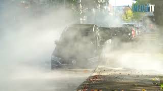 Auto zakt weg in sinkhole met heet water Boezemsingel Rotterdam [upl. by Tito505]