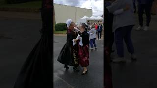 Danse Scottish en costume traditionnel breton [upl. by Mattson]