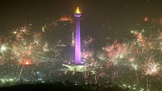 PESTA KEMBANG API 🔥 DI MONAS JAKARTA🔥 kembang api tahun baru terindah Tahun baru 2024 Natal 2024 [upl. by Akcirahs]