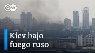 Ejército ruso intensifica sus ataques contra la capital de Ucrania [upl. by Ehctav76]