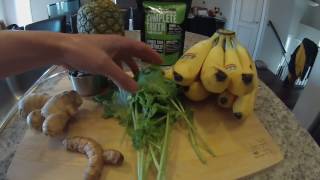 AntiInflammatory Immune Boosting Smoothie [upl. by Uamak]