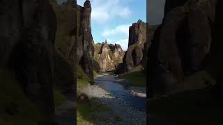 Fjaðrárgljúfur Canyon Islandia 🇮🇸 [upl. by Anelrihs]