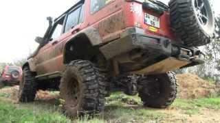 Land Rover Discovery vs Jeep Grand Cherokee 59 v8 OFFORAD [upl. by Curzon]