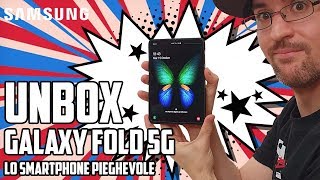 Galaxy Fold 5G  Unbox dello smartphone pieghevole [upl. by Halueb]