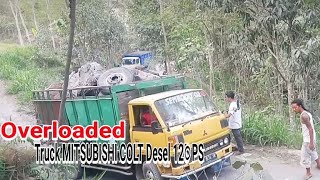 Detik Detik Truck MITSUBISHI COLT Desel 120 PS Tidak Kuat Nanjak [upl. by Etnahsa]